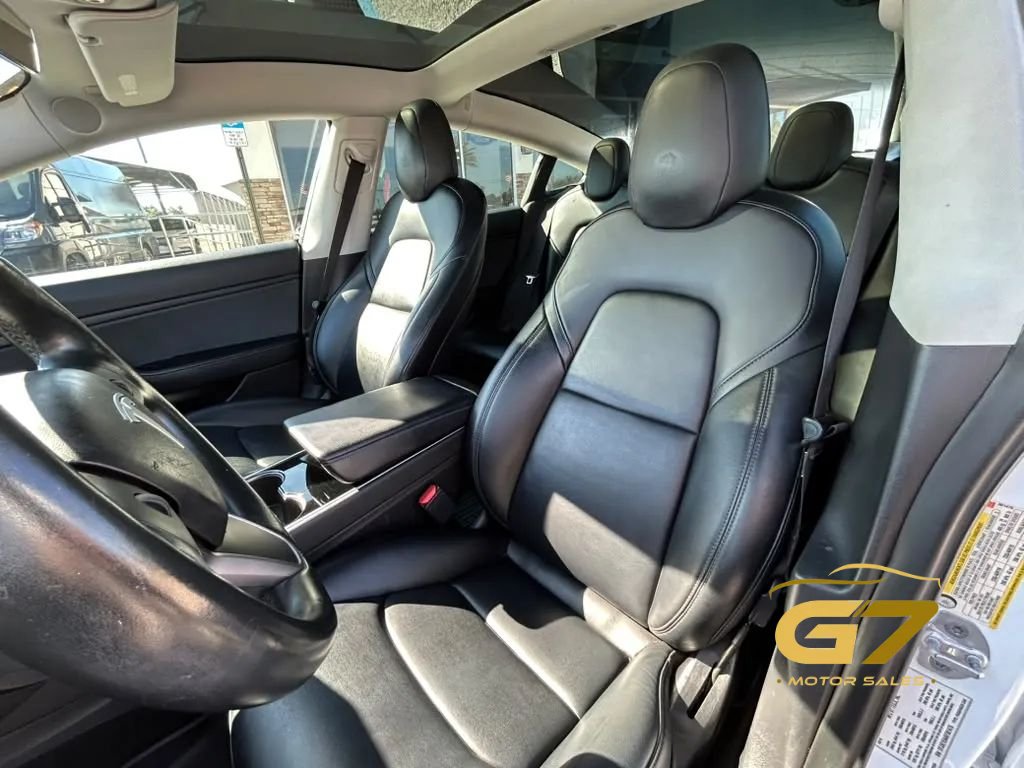Used 2019 Tesla Model 3 Mid Range RWD image 11