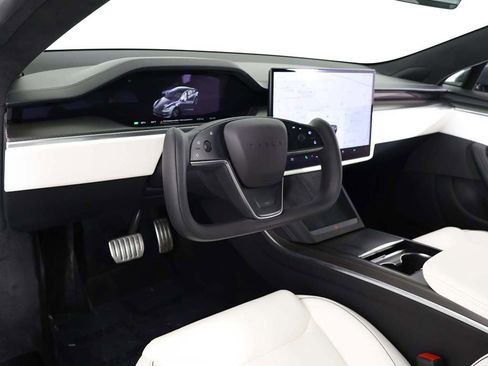 Used 2021 Tesla Model S Plaid image 28