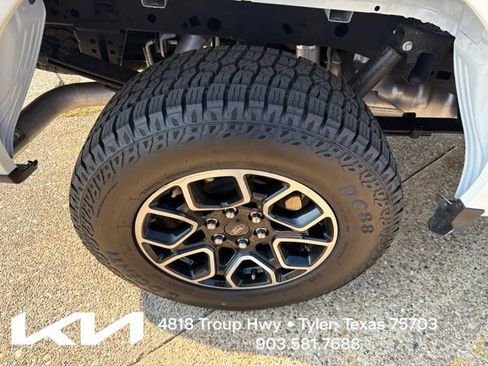 Used 2023 Ford F150 Lariat w/ Max Trailer Tow Package AWD/4WD image 14