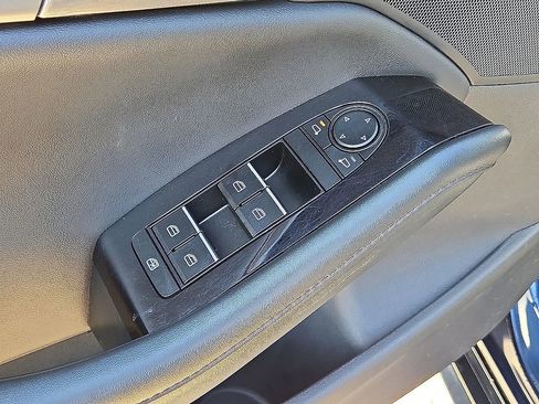 New 2025 MAZDA MAZDA3 s image 21