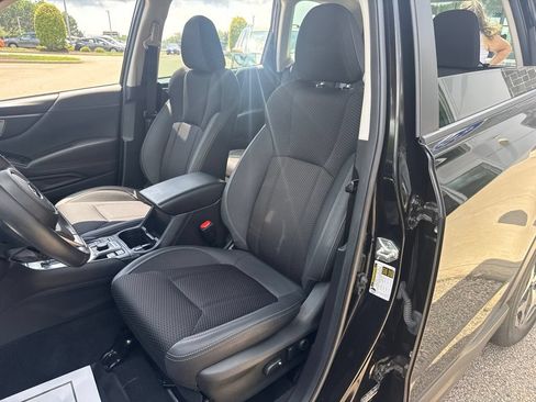Used 2023 Subaru Forester Premium AWD/4WD image 18