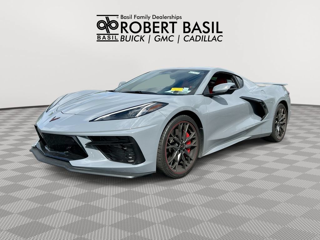 Used 2025 Chevrolet Corvette Stingray Preferred Cpe w/ Z51 Performance Package RWD image 1