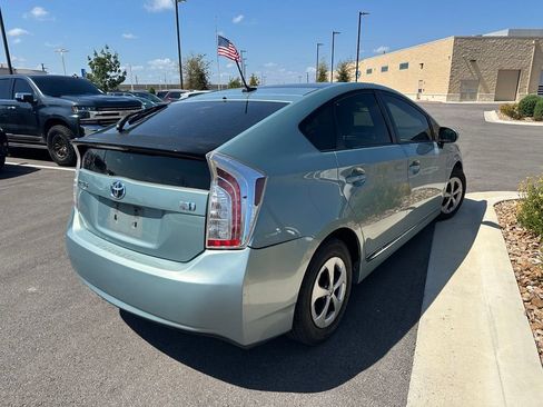 Used 2012 Toyota Prius Four w/ Deluxe Solar Roof Pkg FWD image 4