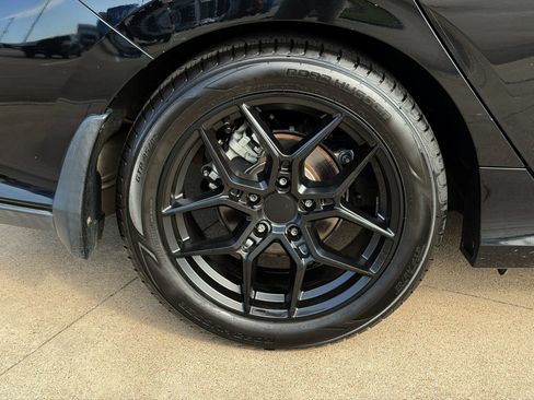 Used 2019 Honda Civic EX image 8