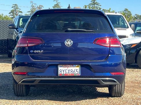 Used 2018 Volkswagen e-Golf SEL Premium image 8