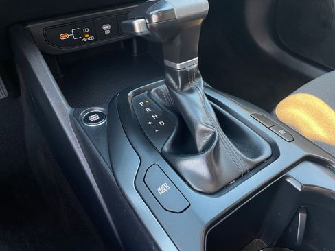 Used 2025 Kia K4 LXS image 40