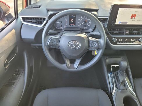 Used 2024 Toyota Corolla LE image 11