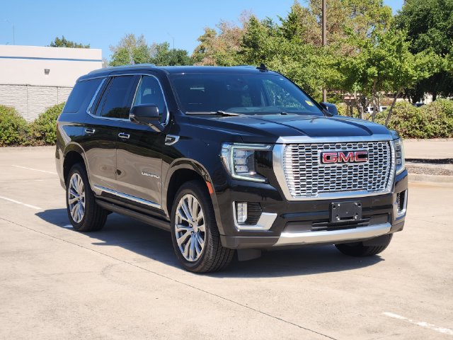 Used 2021 GMC Yukon Denali w/ Denali Premium Package AWD/4WD image 3