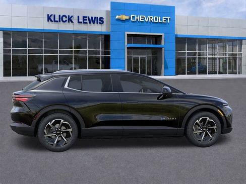 New 2026 Chevrolet Equinox EV LT image 5