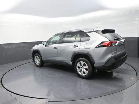 Used 2025 Toyota RAV4 LE AWD/4WD image 43