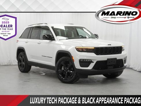 Used 2023 Jeep Grand Cherokee Limited w/ Luxury Tech Group II image 1
