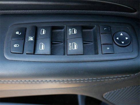 Used 2024 Dodge Durango SXT image 18