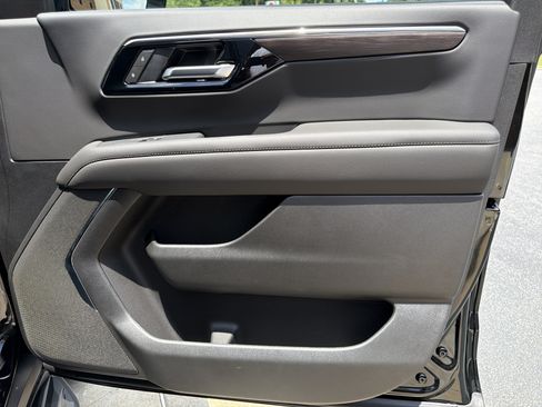 New 2026 Chevrolet Tahoe LS w/ Max Trailering Package AWD/4WD image 14