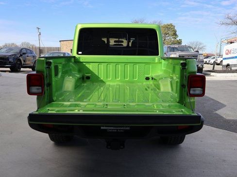 Used 2025 Jeep Gladiator Sport image 20