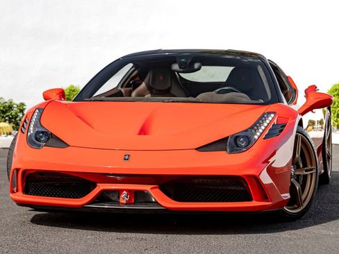 Used 2015 Ferrari 458 Speciale Coupe RWD image 1