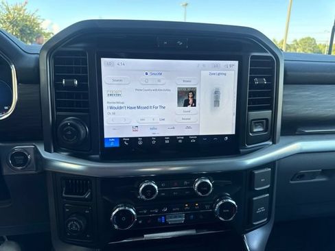 Used 2025 Ford F150 Lariat w/ Equipment Group 501A Mid AWD/4WD image 17