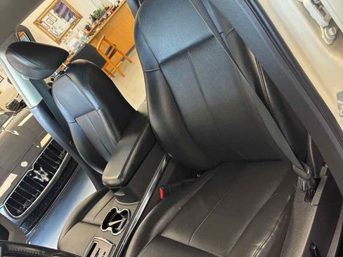 Used 2009 Chrysler 300 Touring RWD image 20