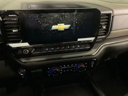 Used 2025 Chevrolet Silverado 2500 ZR2 w/ ZR2 Bison Edition AWD/4WD image 18