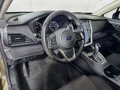 Used 2021 Subaru Outback Premium AWD/4WD image 9