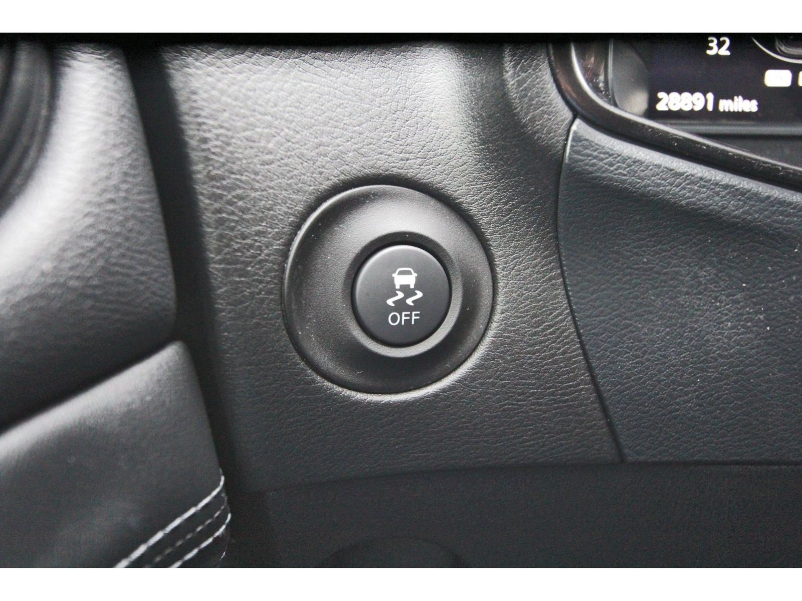 Used 2024 Nissan Z NISMO w/ Floor Mat Package RWD image 17