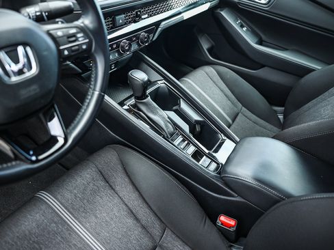 Used 2023 Honda Accord Sport image 27