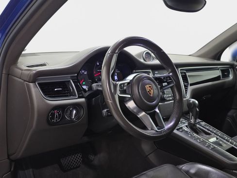 Used 2017 Porsche Macan AWD/4WD image 19