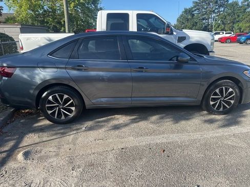 Used 2022 Volkswagen Jetta S FWD image 9