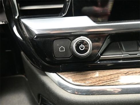 Used 2024 Chevrolet Silverado 2500 LT w/ Convenience Package image 15