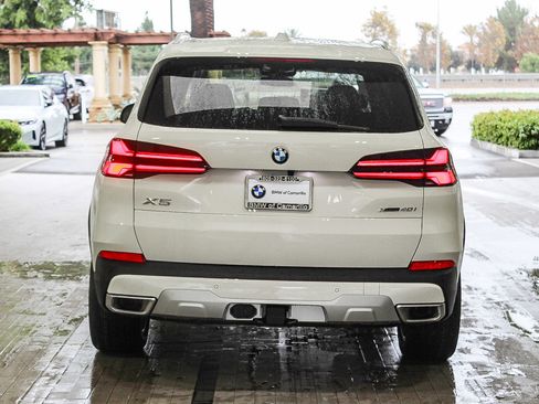 New 2026 BMW X5 xDrive40i w/ Climate Comfort Package image 5