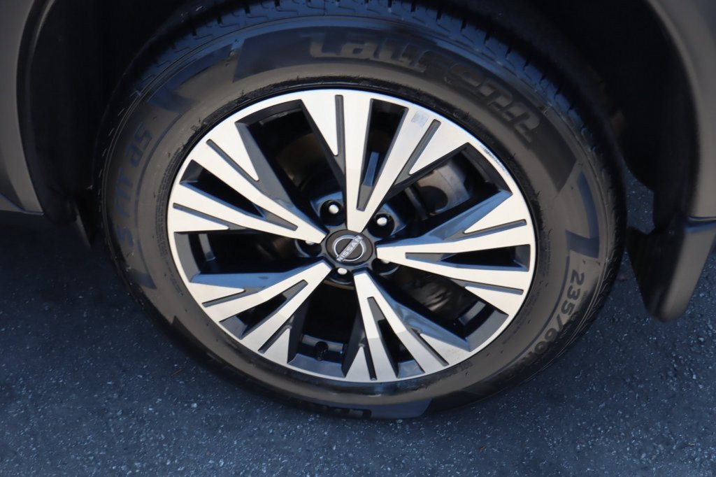 Used 2022 Nissan Rogue SV AWD/4WD image 13
