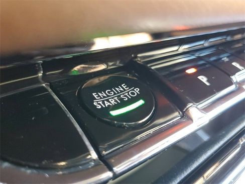 Used 2021 Lincoln Nautilus Reserve w/ Equipment Group 202A image 28