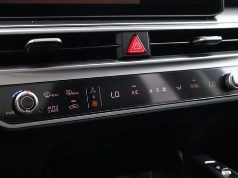 New 2025 Kia Sorento S w/ Panoramic Sunroof Package image 22