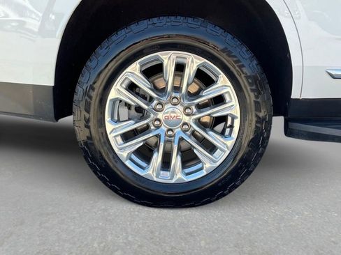 Used 2023 GMC Yukon SLT AWD/4WD image 24