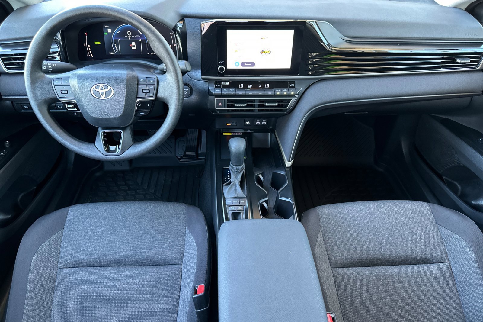 Used 2026 Toyota Camry LE w/ Convenience Package FWD image 14