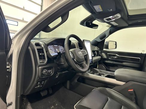 New 2026 RAM 1500 Laramie w/ Night Edition AWD/4WD image 17