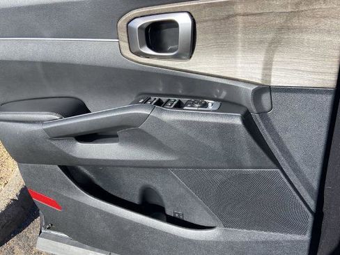 Used 2023 Kia Sorento X-Line EX image 19