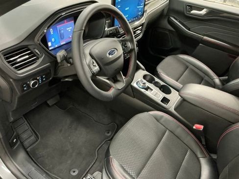 Used 2025 Ford Escape ST-Line w/ Equipment Group 301A image 14