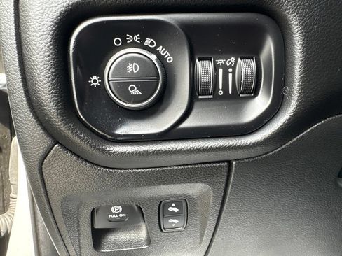 Used 2025 RAM 1500 Big Horn AWD/4WD image 28
