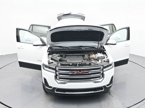 Used 2023 GMC Acadia SLE image 32