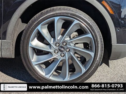 Certified 2023 Lincoln Nautilus Reserve w/ Equipment Group 202A image 10