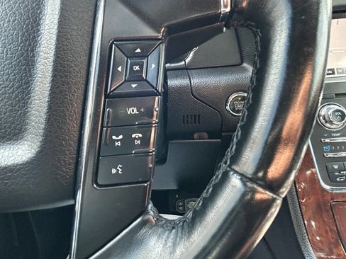 Used 2017 Lincoln Navigator Select image 26