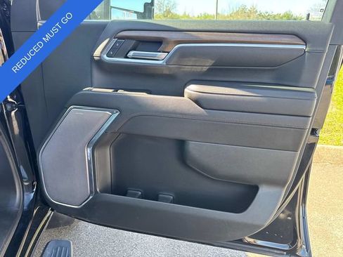 Used 2024 Chevrolet Silverado 2500 High Country w/ Technology Package AWD/4WD image 24
