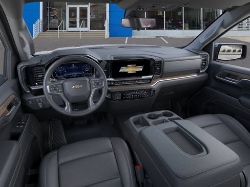 New 2026 Chevrolet Silverado 1500 LT w/ Z71 Off-Road Package AWD/4WD image 15