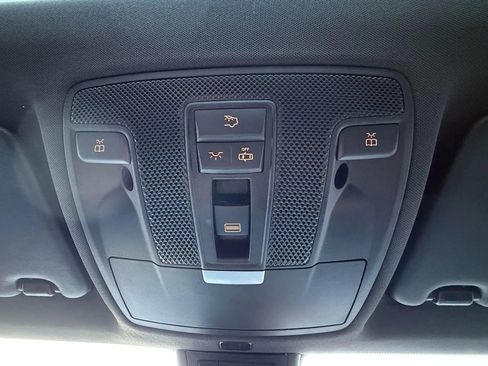 Used 2017 Mercedes-Benz GLA 250 4MATIC image 34