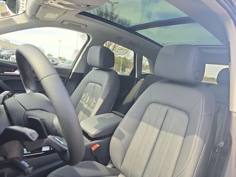 Certified 2023 Audi Q5 2.0T Premium w/ Convenience Package image 15