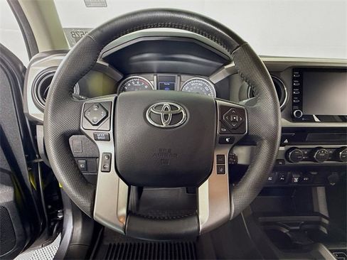 Used 2022 Toyota Tacoma SR5 image 11