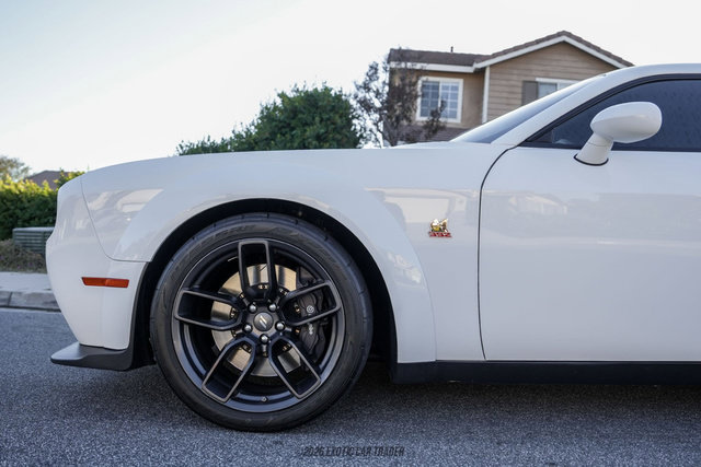 Used 2019 Dodge Challenger R/T Scat Pack RWD image 4