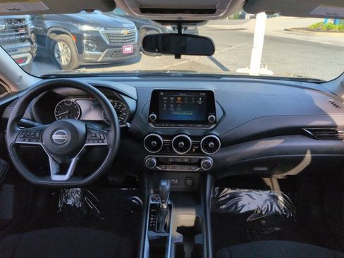 Used 2023 Nissan Sentra SV FWD image 25