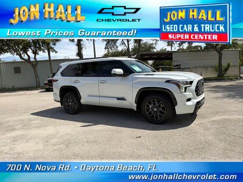 Used 2025 Toyota Sequoia Platinum AWD/4WD image 16