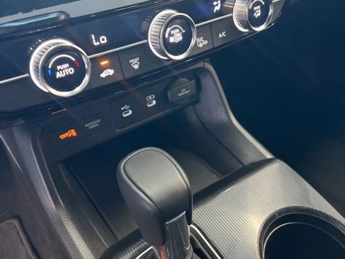 Used 2025 Honda Civic Sport image 12